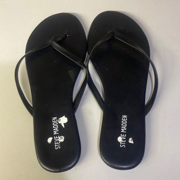 Steve Madden Shoes - Steve Madden Flip Flop Size 5